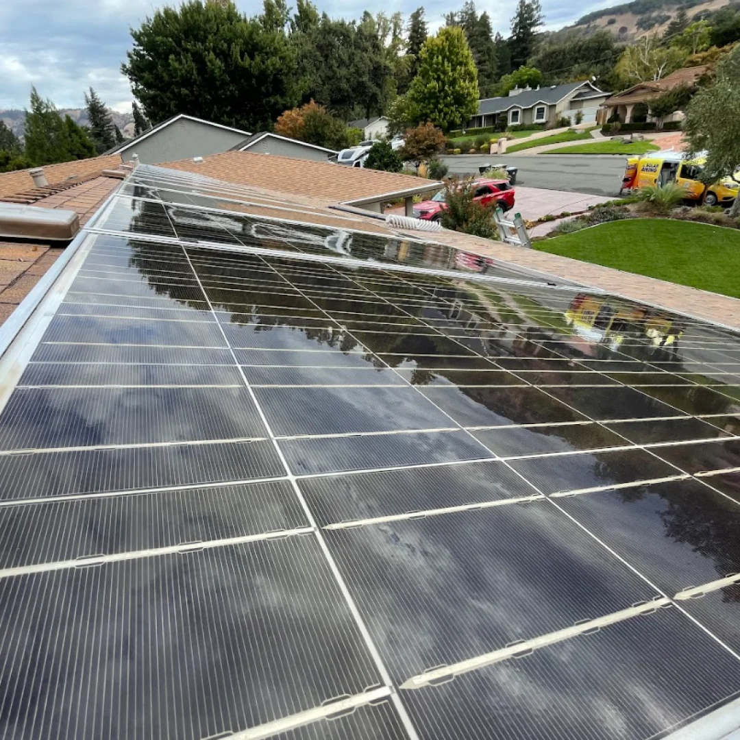 Residential solar panel washing service in Green Valley East Bay with guaranteed satisfaction